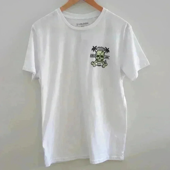 VOLCOM | Men's White with  Green Skull Logo T-Shirt Size Small - Picture 1 of 3